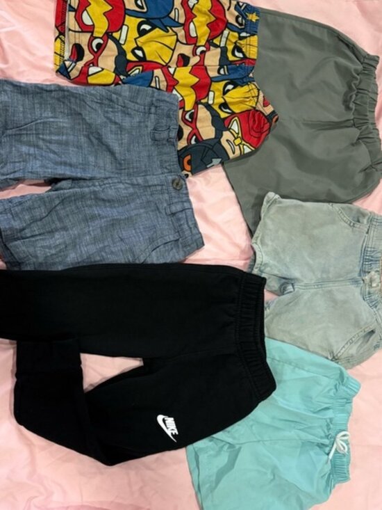 Boys shorts / nike pants - Picture 1 of 4